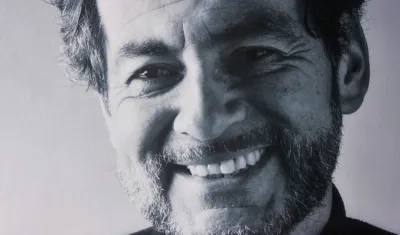 El escritor Carlos Mauricio Vega.