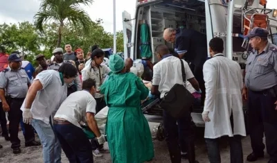 Las tres mujeres rescatadas con vida reciben atención médica integral.