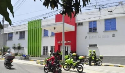 Fachada del Camino La Manga.