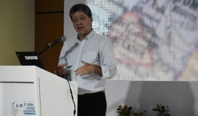 El presidente de la Andi, Bruce Mac Máster.