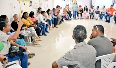 Un grupo de 25 docentes pertenecientes a instituciones educativas del Distrito