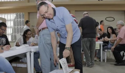 El presidente del Senado, Efraín Cepeda.