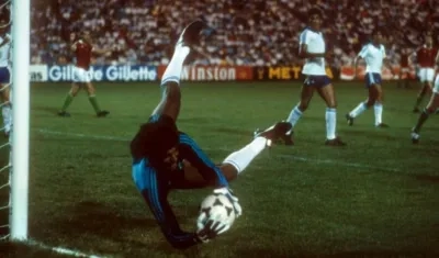 Luis Guevara Mora, portero salvadoreño. 