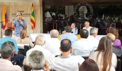 El Alcalde Char, el Gerente del Banco de la República y el presidente de la Sociedad de Mejoras Públicas.