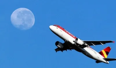 La ruta será operada con aviones Airbus A319, con capacidad para 120 pasajeros, 12 de ellos en clase ejecutiva y 108 en económica. 