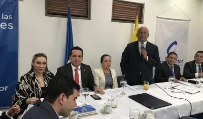 Conservatismo unido con Iván Duque y Marta Lucía Ramírez.