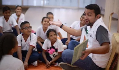 Niños en talleres de lectura del festival Épico.