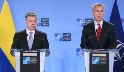 El presidente de Colombia, Juan Manuel Santos y el secretario general de la OTAN, Jens Stoltenberg.