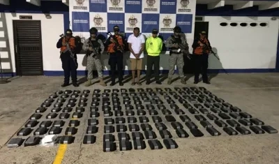 Droga hallada en el yate.