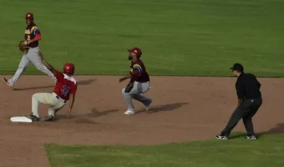 Acción de juego entre Puerto Rico y Venezuela. 