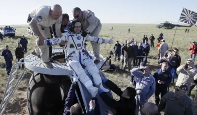 Momentos después del aterrizaje de la nave Soyuz.