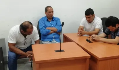 Los capturados durante la audiencia en el Centro de Servicios Judicial.