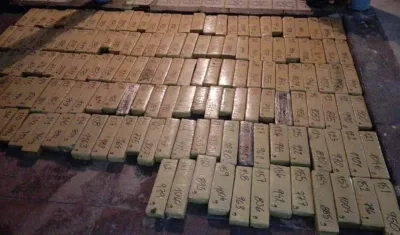 Las autoridades brasileras mantienen fuerte control en la frontera en contra del narcotráfico.