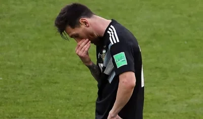 Lionel Messi, decepcionado tras el juego. 