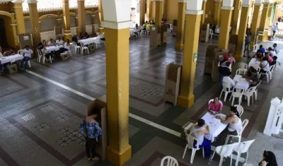 Así lució el Puesto de Votación de La Salle en el centro de Barranquilla.