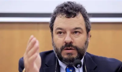 El Defensor del Pueblo, Carlos Alfonso Negret. 