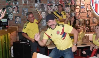 Hinchas le cumplieron a la Selección.