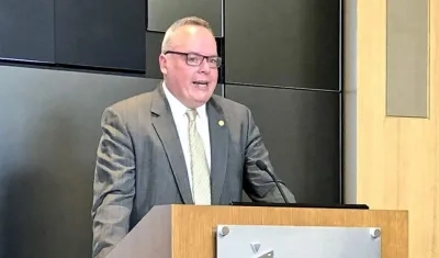 El subdirector de la Oficina de Política Nacional para el Control de Drogas de la Casa Blanca, Jim Carroll