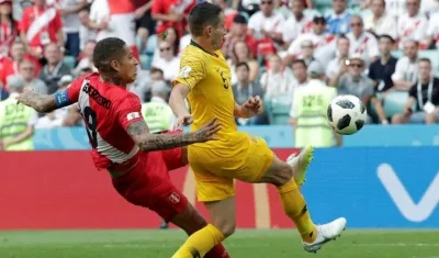 Acción del gol de Paolo Guerrero. 