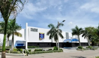 Fachada del Teatro José Consuegra Higgins.