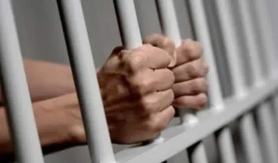 El hombre fue asegurado en centro carcelario.