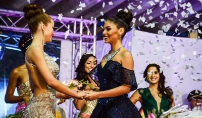 Melissa Acuña, Señorita Atlántico y Scarlet Sánchez, señorita Antioquia.