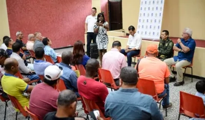 Autoridades municipales, policiales y los miembros de la red de apoyo.