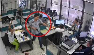 Uno de los atracos ocurrió en una empresa de transporte en la Vía 40. 