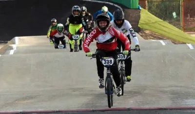 La corredora con registro del Atlántico, Gabriela Bolle, ganó este viernes su quinto título nacional 
