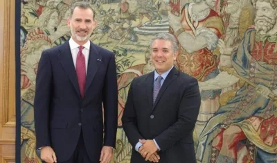 El Rey de España Felipe VI recibe al electo presidente de Colombia Iván Duque.
