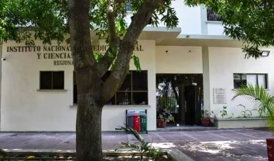 Fachada de Medicina Legal.
