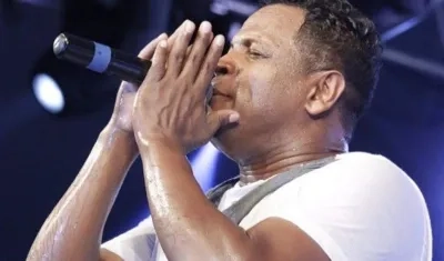 El cantante y músico Omar Geles.