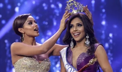 Laura González, Virreina Universal y Señorita Colombia.