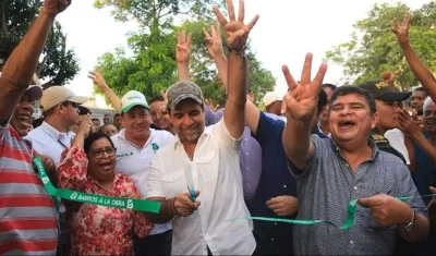 El alcalde Alejandro Char y el secretario de Obras Públicas, Rafael Lafont