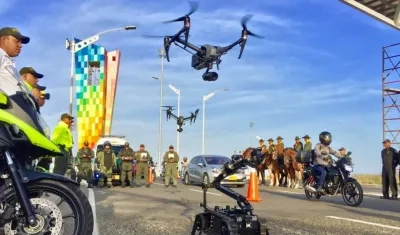 Drones, carabineros, patrullas, todo un dispositivo de seguridad dispuesto por la Policía Metropolitana de Barranquilla.