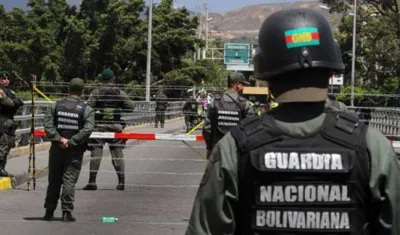 Informaciones recientes advierten de movilización de armamento y aviones de combate.