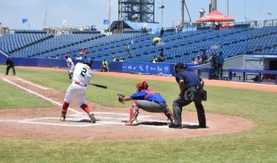 Acción del partido entre Dominicana y Panamá. 