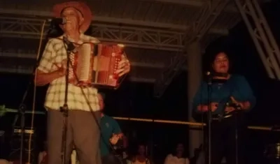 A los 82 años, el juglar Carmelo Garizao falleció durante el homenaje que le hicieron en vida.