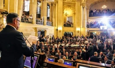 Efraín Cepeda, en su discurso ante la plenaria.