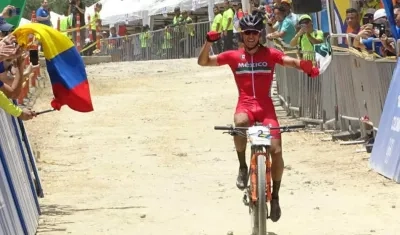 José Gerardo Ulloa, ciclomontañista mexicano. 