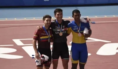 El patinador mexicano Jorge Luis Martínez, ganador de la contrarreloj masculina de 300 metros en los XXIII Juegos Centroamericanos y del Caribe.