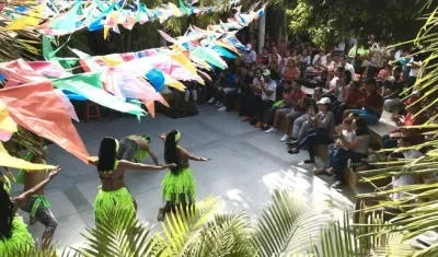 Muestras de la fiesta en la Casa del Carnaval.