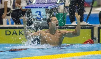 Omar Pinzón celebra tras el triunfo. 