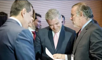 Presidente Iván Duque con los gobernadores del Atlántico y Bolívar.