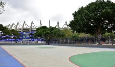 Entorno de los alrededores del estadio Metropolitano.