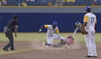 La novena de Colombia perdió este jueves 2-1 ante Puerto Rico