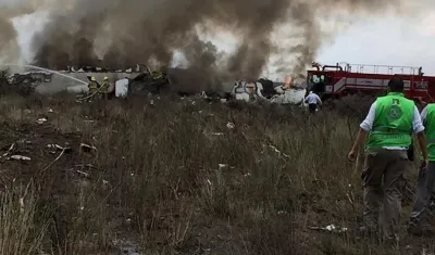 Así quedó el avión tras el accidente. 