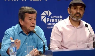 Pablo Beltrán y Bernardo Téllez, negociadores del ELN.