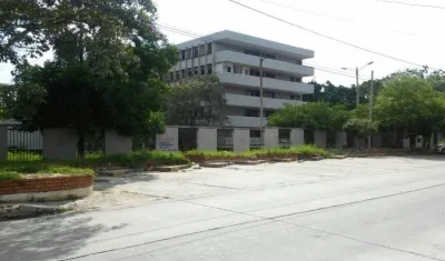 Antigua Clínica ISS de los Andes.