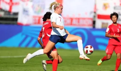 Alessia Russo marcó dos goles para Inglaterra. 
